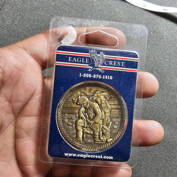 Eagle Crest 3101 Praying Soldier Challenge Coin Commemorative Token Psalms 59:1 - Picture 1 of 5